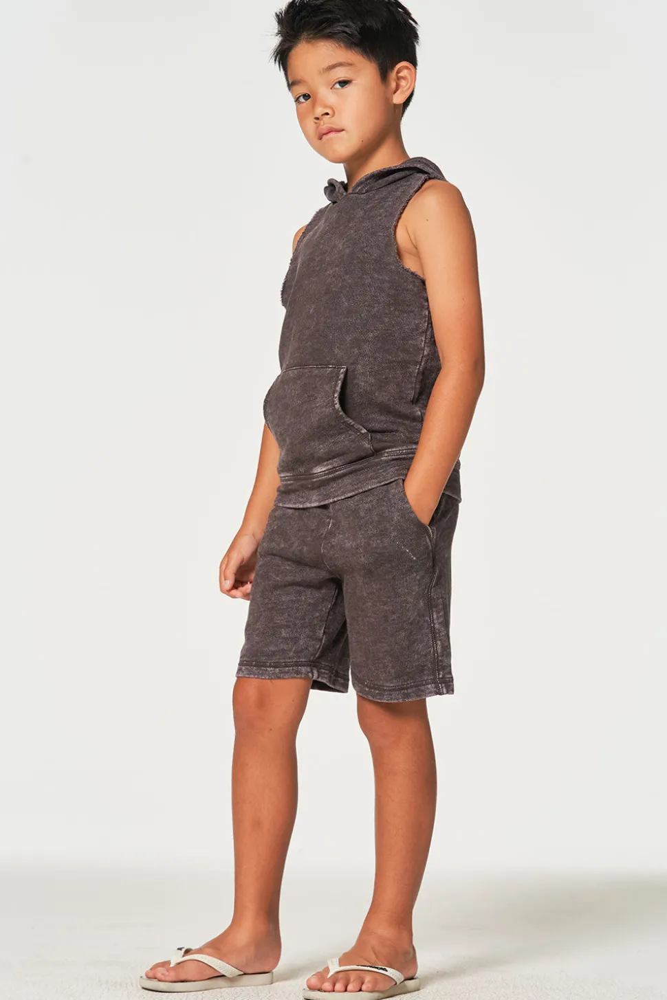 Chaser Brand Boys Linen French Terry Sleeveless Muscle Pullover Hoodie Hot