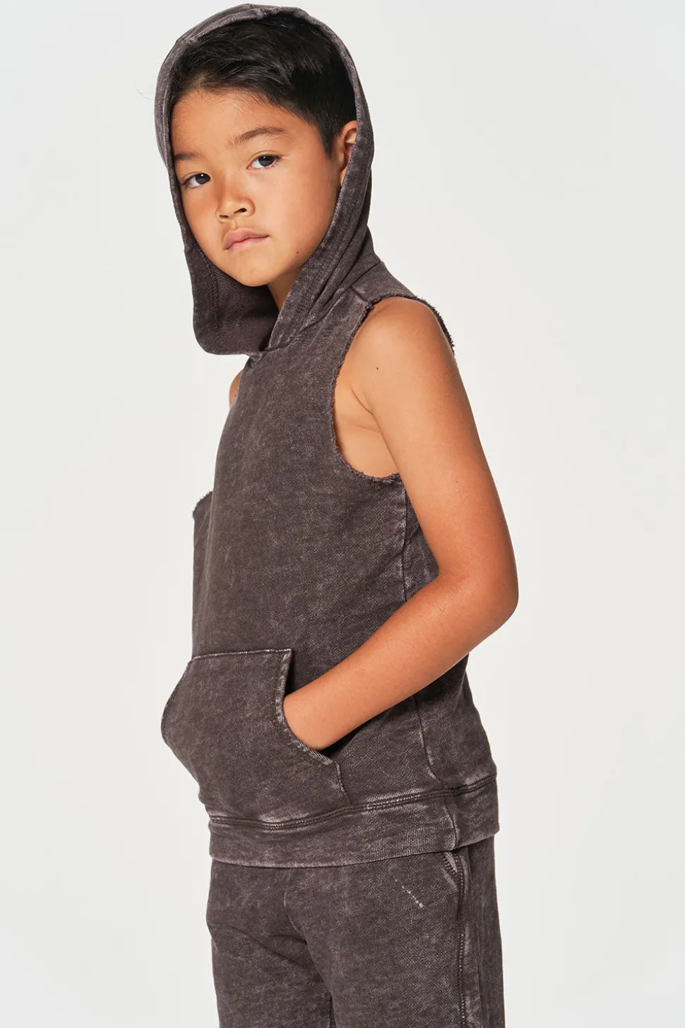 Chaser Brand Boys Linen French Terry Sleeveless Muscle Pullover Hoodie Hot