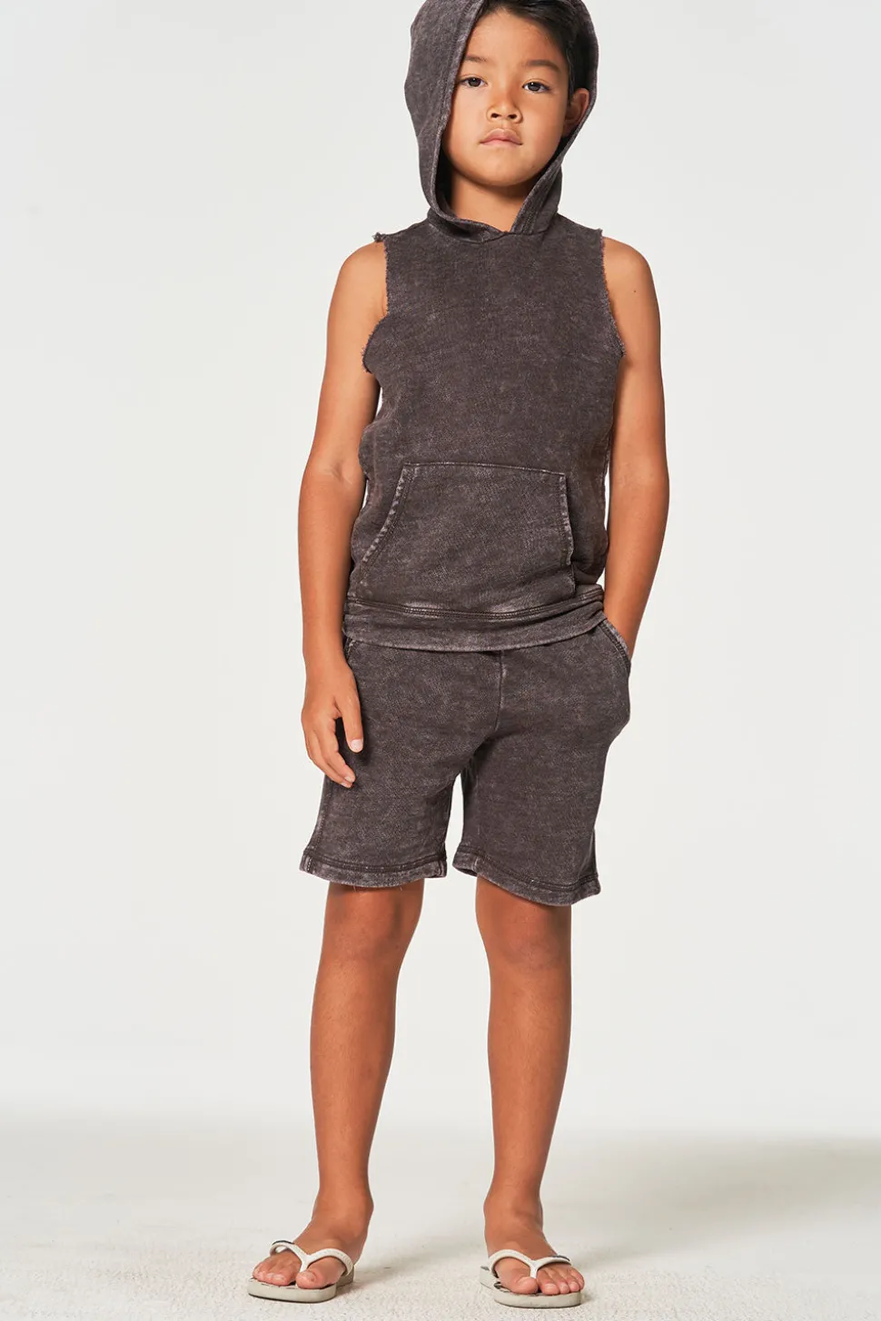 Chaser Brand Boys Linen French Terry Sleeveless Muscle Pullover Hoodie Hot