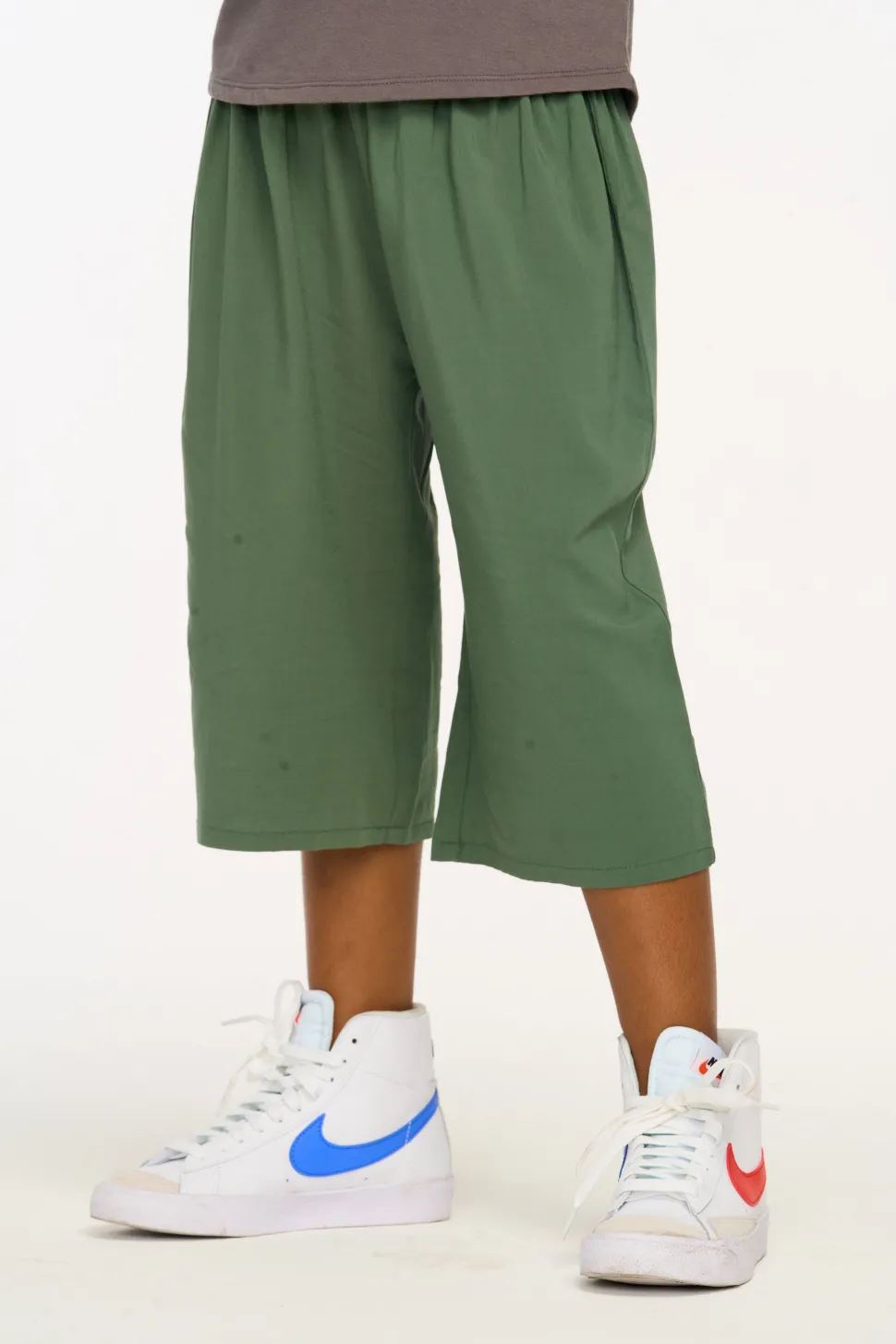 Chaser Brand Flowy Dark Forest Green Heirloom Woven Pant Store